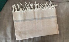 Fouta beige franges torsadées, parfaite pour serviette de bain surf Biarritz