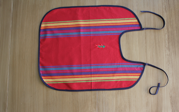 BAVOIR « CRUSTACÉ » ROUGE - 2 broderies