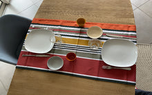 Offrez des chemins de table, solution facile et économique pour une table élégante. 