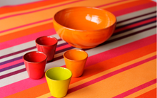 Zoom sur la nappe en coton satiné traitement déperlant  COMBO du site mylittlepaysbasque