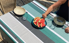 jolie nappe en coton enduit couleur emeraude pour utilisation jardin facile d'entretien